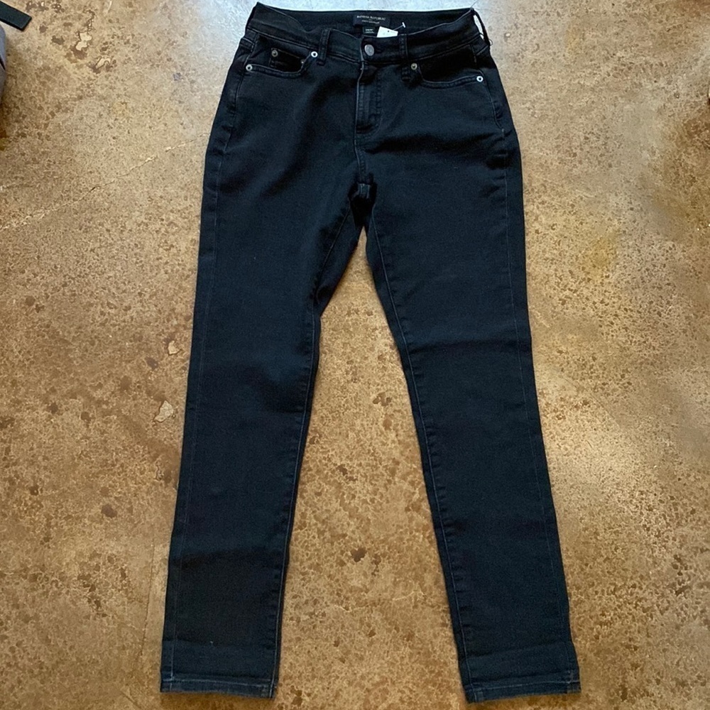 BANANA Republic black curvy girlfriend jeans